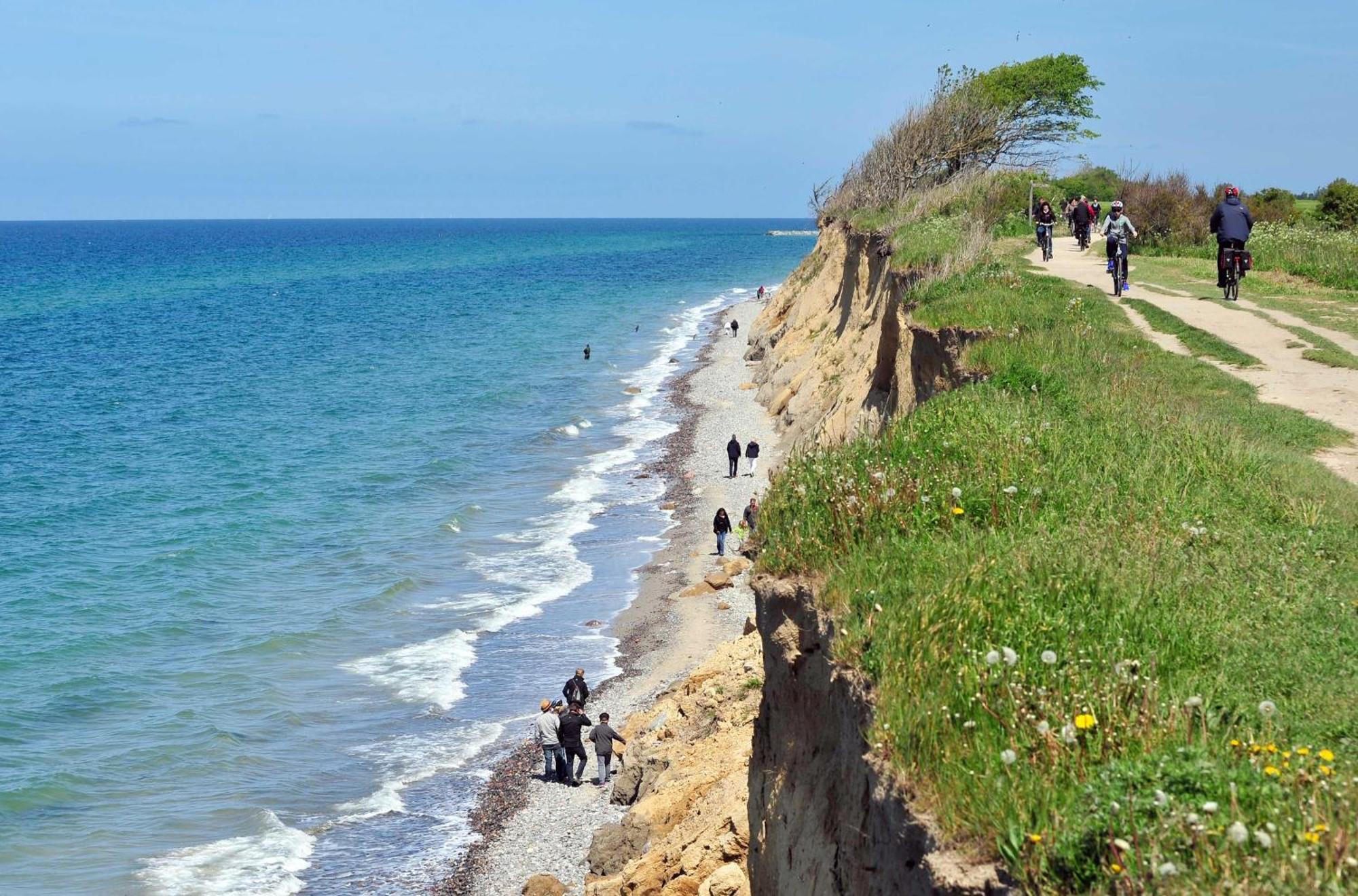 Strand 징스트 외부 사진