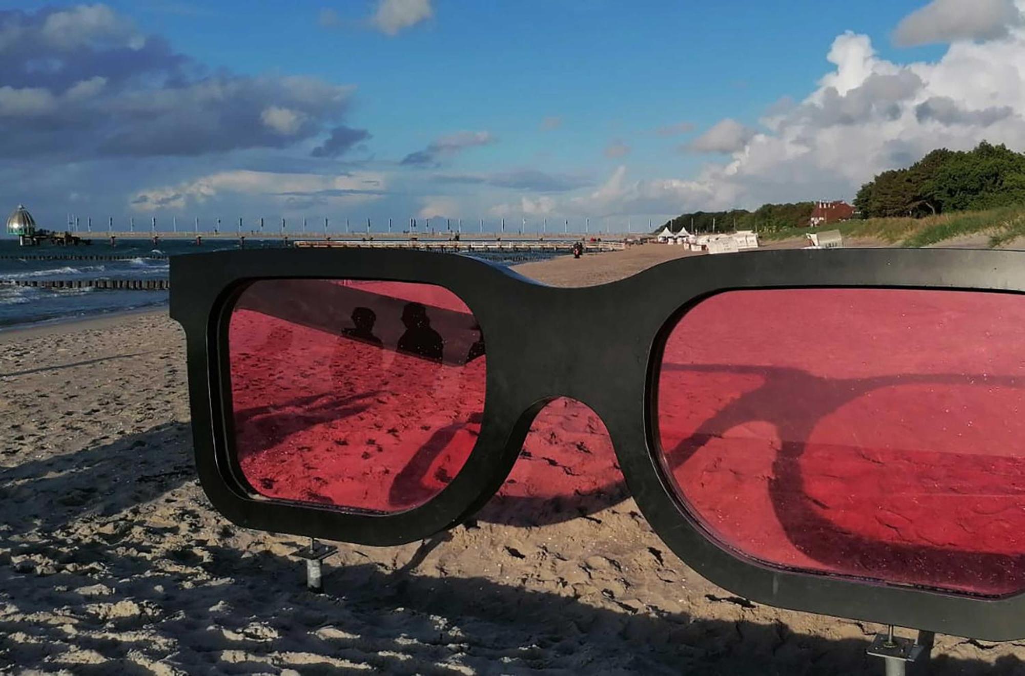 Strand 징스트 외부 사진